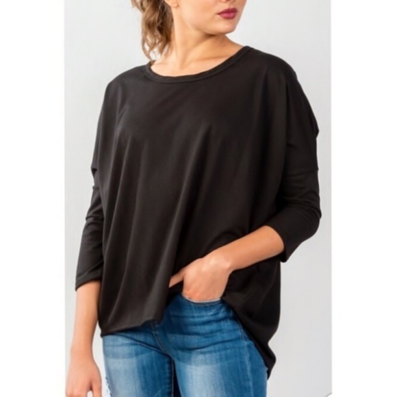 Tops - 💲✂️NEW! 3/4 Sleeve Button Up Back High Low Top M